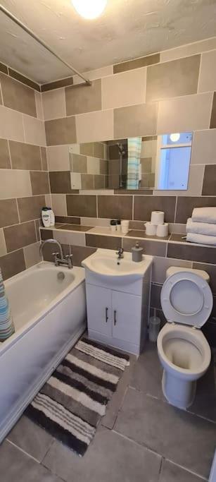 Private 2 Bed Flat Close To Excel & City Airport Londra Esterno foto